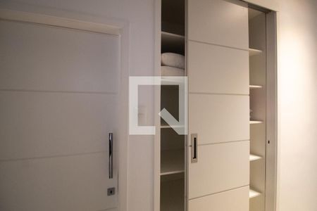 Apartamento para alugar com 302m², 4 quartos e 1 vagaCorredor