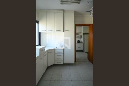 Apartamento à venda com 145m², 3 quartos e 2 vagasCozinha 