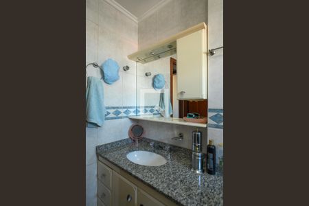 Apartamento à venda com 145m², 3 quartos e 2 vagasBanheiro