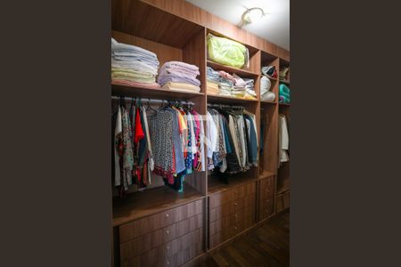 Apartamento à venda com 145m², 3 quartos e 2 vagasCloset