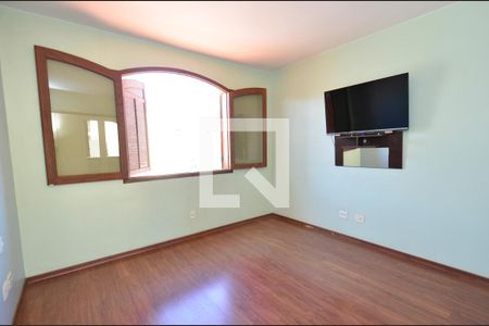 Casa à venda com 288m², 4 quartos e 4 vagasQuarto3/ suite