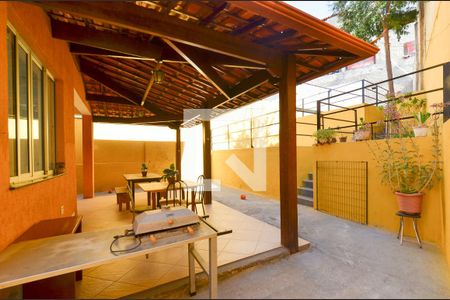 Casa à venda com 288m², 4 quartos e 4 vagasÁrea comum