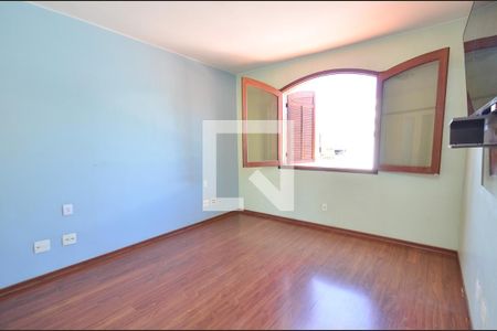 Casa à venda com 288m², 4 quartos e 4 vagasQuarto3/ suite