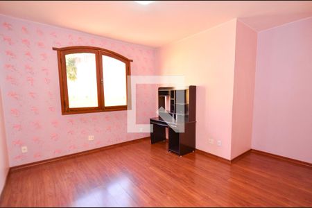 Casa à venda com 288m², 4 quartos e 4 vagasQuarto2