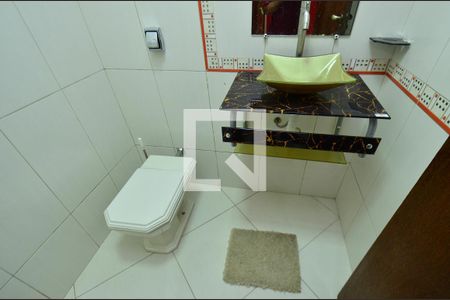 Casa à venda com 288m², 4 quartos e 4 vagasLavabo