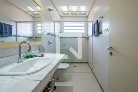 Casa à venda com 139m², 3 quartos e 2 vagasBanheiro