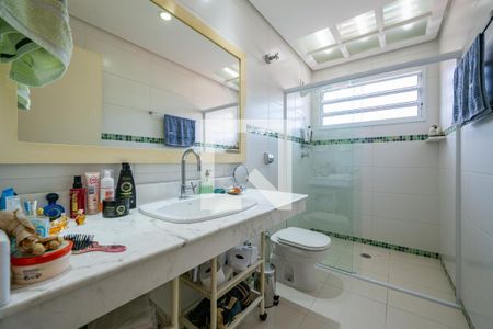 Casa à venda com 139m², 3 quartos e 2 vagasBanheiro