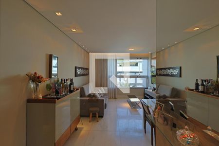 Sala de apartamento para alugar com 2 quartos, 68m² em Santo Antônio, Belo Horizonte