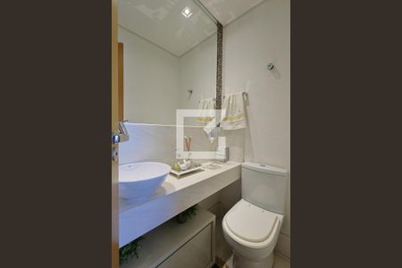Lavabo de apartamento para alugar com 2 quartos, 68m² em Santo Antônio, Belo Horizonte