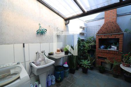 Casa à venda com 104m², 2 quartos e 2 vagasÁrea de Serviço