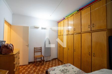 Casa à venda com 340m², 4 quartos e 4 vagasQuarto de Serviço