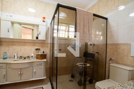 Casa à venda com 340m², 4 quartos e 4 vagasBanheiro da Suíte 1