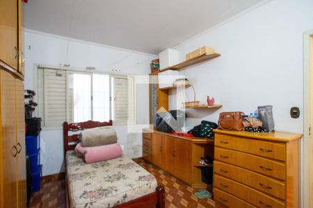 Casa à venda com 340m², 4 quartos e 4 vagasQuarto de Serviço