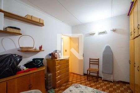 Casa à venda com 340m², 4 quartos e 4 vagasQuarto de Serviço