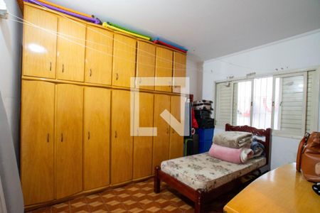 Casa à venda com 340m², 4 quartos e 4 vagasQuarto de Serviço