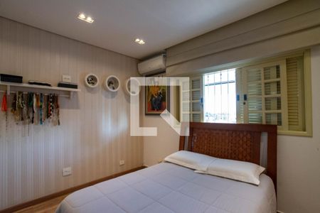 Casa à venda com 340m², 4 quartos e 4 vagasSuíte 3