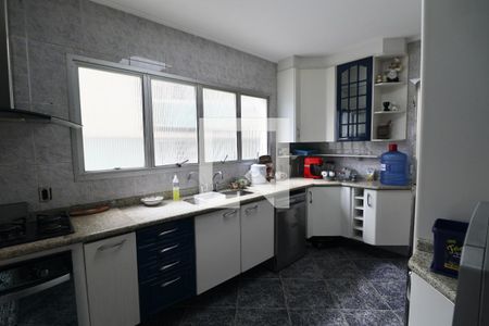 Apartamento para alugar com 200m², 4 quartos e 2 vagasCozinha