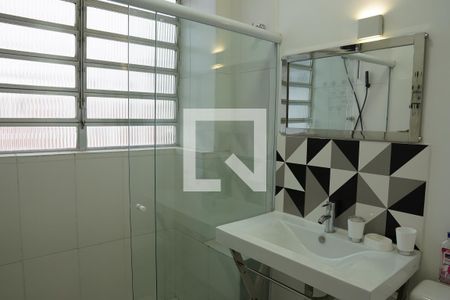 Banheiro de kitnet/studio para alugar com 1 quarto, 37m² em Cerqueira César, São Paulo