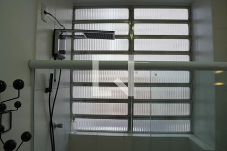 Banheiro de kitnet/studio para alugar com 1 quarto, 37m² em Cerqueira César, São Paulo