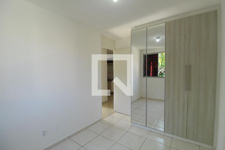 Quarto 1 de apartamento para alugar com 2 quartos, 48m² em Camorim, Rio de Janeiro