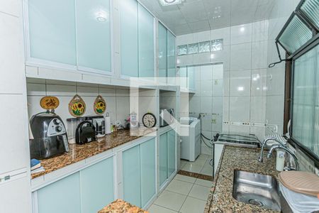 Casa à venda com 163m², 3 quartos e 1 vagaCopa e cozinha