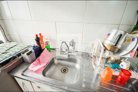 Apartamento para alugar com 49m², 2 quartos e sem vaga Apartamento para alugar com 49m², 2 quartos e sem vagaCozinha e Área de Serviço