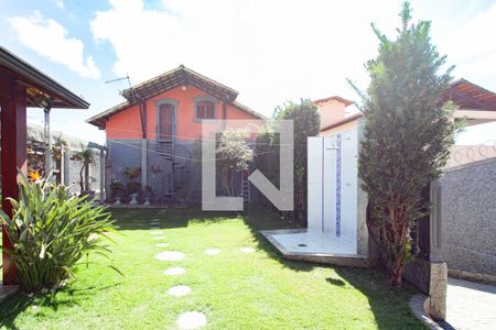 Casa para alugar com 463m², 3 quartos e 10 vagas Casa para alugar com 463m², 3 quartos e 10 vagasQuintal