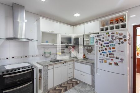 Casa para alugar com 463m², 3 quartos e 10 vagas Casa para alugar com 463m², 3 quartos e 10 vagasCozinha 2