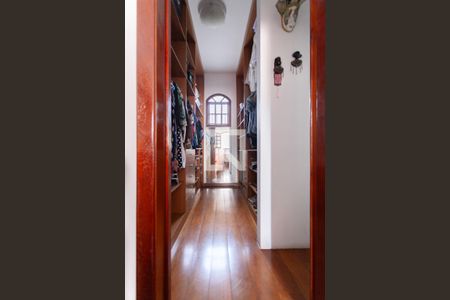 Casa para alugar com 463m², 3 quartos e 10 vagas Casa para alugar com 463m², 3 quartos e 10 vagasCloset da suíte