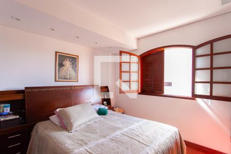 Casa para alugar com 463m², 3 quartos e 10 vagas Casa para alugar com 463m², 3 quartos e 10 vagasSuíte