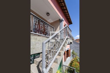 Casa para alugar com 463m², 3 quartos e 10 vagas Casa para alugar com 463m², 3 quartos e 10 vagasEntrada