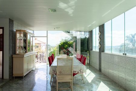 Casa para alugar com 463m², 3 quartos e 10 vagas Casa para alugar com 463m², 3 quartos e 10 vagasCozinha 1