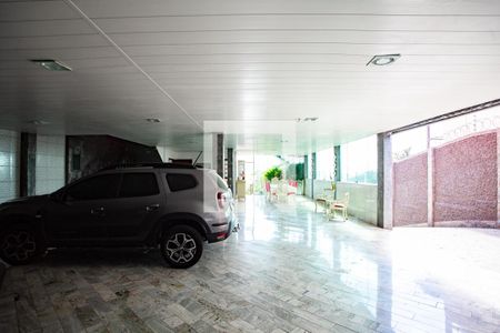 Casa para alugar com 463m², 3 quartos e 10 vagas Casa para alugar com 463m², 3 quartos e 10 vagasGaragem