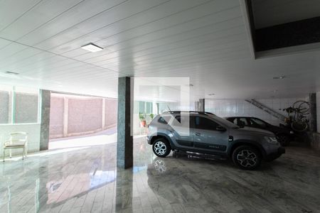 Casa para alugar com 463m², 3 quartos e 10 vagas Casa para alugar com 463m², 3 quartos e 10 vagasGaragem