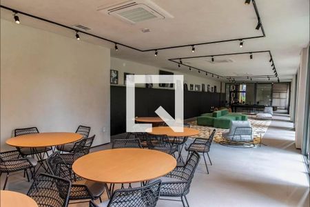 Apartamento para alugar com 27m², 1 quarto e 1 vaga Apartamento para alugar com 27m², 1 quarto e 1 vagaÁrea comum - Salão de festas