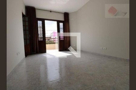 Casa à venda com 5 quartos, 350m² em Vila Carrão, São Paulo