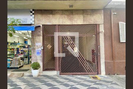 Apartamento à venda com 93m², 3 quartos e sem vaga Apartamento à venda com 93m², 3 quartos e sem vagaFachada