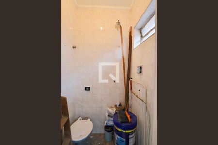 Apartamento à venda com 93m², 3 quartos e sem vaga Apartamento à venda com 93m², 3 quartos e sem vagaBanheiro de serviço