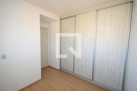 Quarto 1 de apartamento para alugar com 2 quartos, 41m² em Vila Marari, São Paulo