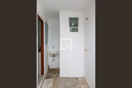 Casa para alugar com 30m², 1 quarto e sem vagaÁrea de Serviço