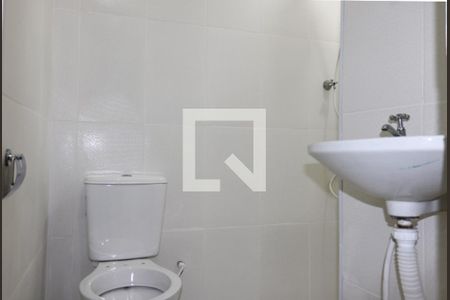 Banheiro de casa para alugar com 1 quarto, 30m² em Cerâmica, São Caetano do Sul