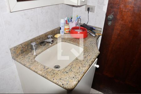 Casa à venda com 203m², 4 quartos e 4 vagasBanheiro Social