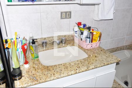 Casa à venda com 203m², 4 quartos e 4 vagasBanheiro Suíte