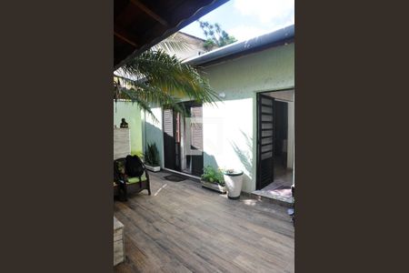 Casa à venda com 203m², 4 quartos e 4 vagasQuintal