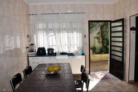 Casa à venda com 203m², 4 quartos e 4 vagasCozinha