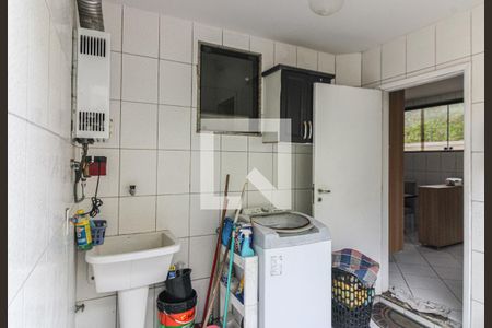 Casa de condomínio para alugar com 250m², 4 quartos e 4 vagas Casa de condomínio para alugar com 250m², 4 quartos e 4 vagasÁrea de Serviço