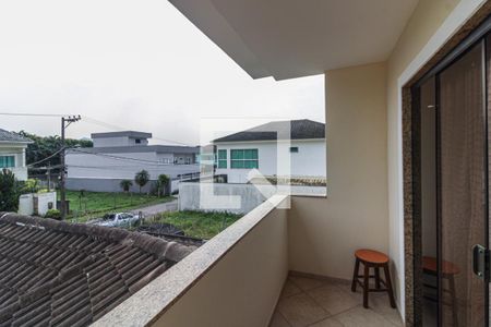 Casa de condomínio para alugar com 250m², 4 quartos e 4 vagas Casa de condomínio para alugar com 250m², 4 quartos e 4 vagasSuíte 1 - Varanda