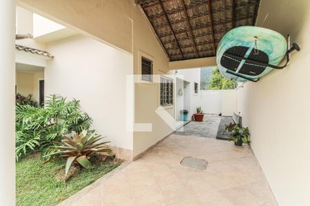 Casa de condomínio para alugar com 250m², 4 quartos e 4 vagas Casa de condomínio para alugar com 250m², 4 quartos e 4 vagasÁrea externa