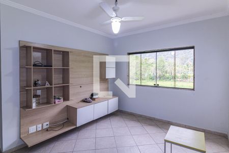 Casa de condomínio para alugar com 250m², 4 quartos e 4 vagas Casa de condomínio para alugar com 250m², 4 quartos e 4 vagasSuíte 2