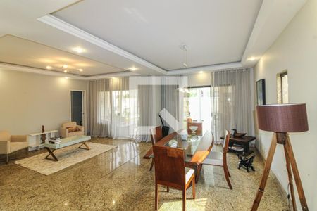 Sala de casa de condomínio para alugar com 4 quartos, 250m² em Recreio dos Bandeirantes, Rio de Janeiro